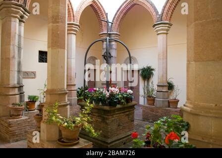 Claustre de la Santa Cova, Montserrat, Catalogne, Europe Banque D'Images