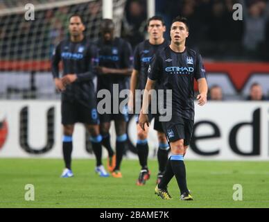 Les joueurs de Manchester City sont déjectés après le deuxième but d'Ajax Banque D'Images