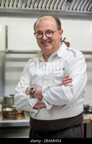 Le chef Dennis Visellach del restaurant Bellavista de Prats de Molló, Vallespir Banque D'Images