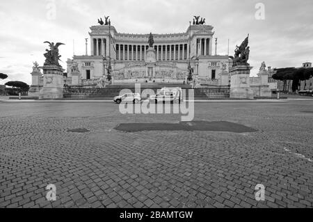 28 mars 2020 - Piazza Venezia déserte pendant l'urgence de Coronavirus, Rome, Italie Banque D'Images