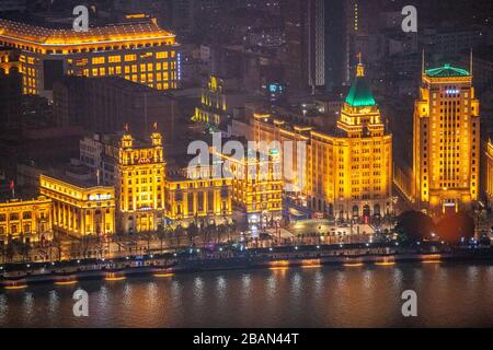 Les lumières lumineuses du Bund illuminent les environs , Shanghai, Chine Banque D'Images