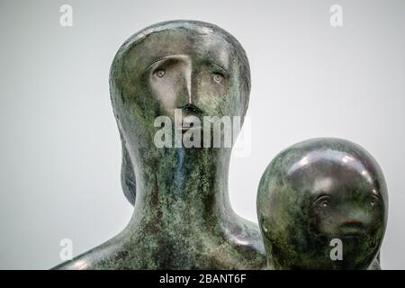 Groupe de la famille, Henry Moore - Tate Britain Banque D'Images