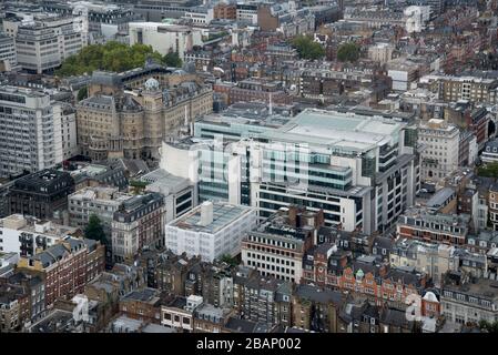 Vue aérienne de la BBC Broadcasting House Portland place All Souls Church Langham Hotel de la BT Tower, 60 Cleveland St, Fitzrovia, Londres W1T 4 JZ Banque D'Images