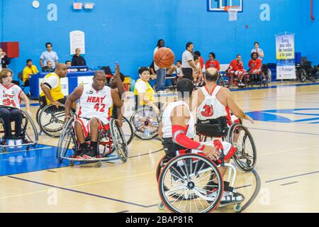 Miami Beach Florida,Scott Rakow Community Center,Center,Ability explosion Colusana Wheelchair Basketball Event,man men male adulte, Disabled disa Banque D'Images