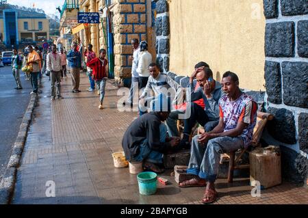 Scène de rue dans la ville de Gondar, en Éthiopie. Gondar est un des plus beaux sites dans le monde. Non seulement pour son impressionnant Palais Royal, son Fasilid B Banque D'Images