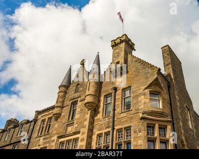 Kirkwall et le centre communautaire de St. Ola sont situés à l'hôtel de ville de Kirkwall (1884), Kirkwall, Orkney, Écosse, Royaume-Uni. Banque D'Images