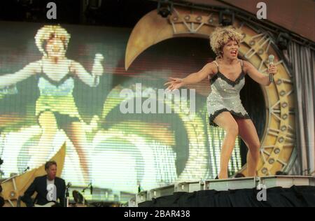 La chanteuse américaine Tina Turner en concert, Murrayfield, Édimbourg, lors de sa tournée mondiale. Banque D'Images