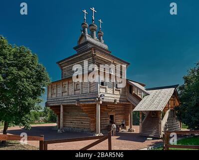 Moscou, Russie, l'église en bois de Saint-Georges le victorieux de Kolomenskoye, 1685, déménage dans le domaine de la région d'Arkhangelsk Banque D'Images