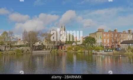 Blessington Street Basin, Dublin. Un vieux réservoir d'eau potable, maintenant un parc public de la ville Banque D'Images