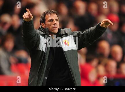 Le Manager de Watford Gianfranco Zola fait un point à ses joueurs Banque D'Images