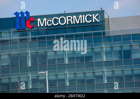 Un logo en dehors du siège de McCormick & Company à Hunt Valley, Maryland, le 26 mars 2020. Banque D'Images