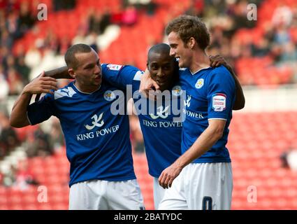 Lloyd Dyer, de Leicester City, célèbre son deuxième but du jeu Banque D'Images