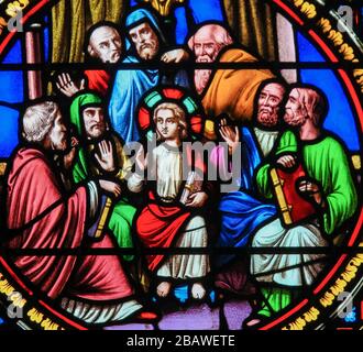 Saint-adresse, France - 15 août 2019 : vitrail dans la Chapelle de notre-Dame-des-flots (1857) à Sainte adresse, le Havre, France, représentant Chr Banque D'Images