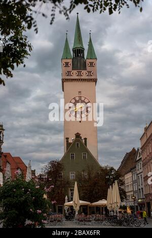 Tour de l'horloge de l'Hôtel de ville à Straubing, Bavière, Allemagne Banque D'Images