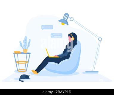 Femme freelance. Une fille arabe dans le hijab avec un ordinateur portable assis sur un sac de chaise. Illustration du concept pour travailler, étudier, éducation, travailler à domicile Illustration de Vecteur