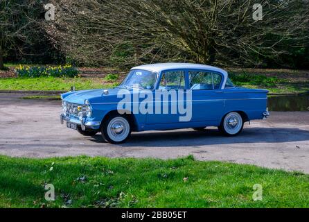 1964 Hillman Super Minx voiture familiale britannique classique Banque D'Images