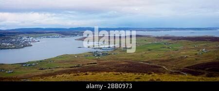 Panorama de Lerwick et c'est le port du sommet du quartier de Bressay, Shetland, Écosse, Royaume-Uni. Banque D'Images