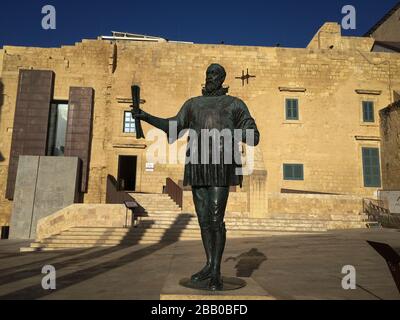 Statue du Grand Maître Jean de Valette, à la Valette, à Malte, le 1er mars 2020. Banque D'Images