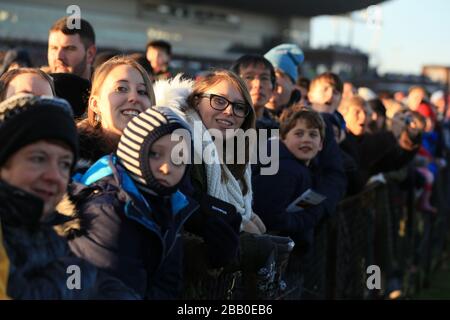 Courses d'observation publique au Kempton Park lors du festival d'hiver de William Hill 2013 - première journée Banque D'Images