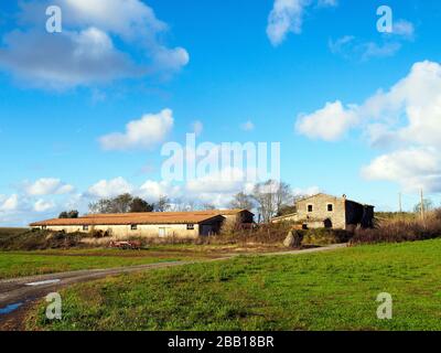 Une maison en pierre abandonnée dans la région de l'Ombrie - Italie Banque D'Images