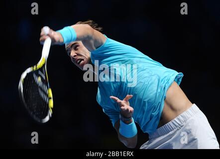 Rafael Nadal en Espagne en action contre David Ferrer en Espagne lors de la finale du Tour mondial ATP à l'arène de Londres Banque D'Images