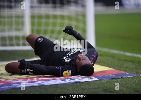 Jonathan Leko, de Charlton Athletic, est blessé en marge Banque D'Images