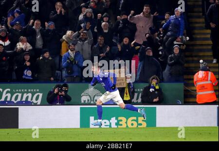 James Maddison de Leicester City célèbre son deuxième but du jeu Banque D'Images