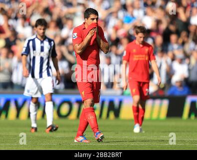 Luis Suarez, de Liverpool, se promène sur le terrain Banque D'Images