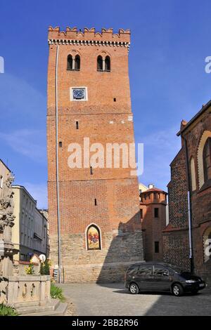 Tour penchée. Zabkowice Slaskie, Basse-silésienne Voivodeship, Pologne. Banque D'Images