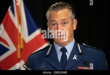 Wellington, Nouvelle-Zélande. 30 mars 2020. Le commissaire de police de la Nouvelle-Zélande, Mike Bush, s'exprime lors d'une conférence de presse sur la COVID-19 à Wellington, en Nouvelle-Zélande, le 30 mars 2020. (Mark Mitchell/NZME/Pool via Xinhua) crédit: Xinhua/Alay Live News Banque D'Images