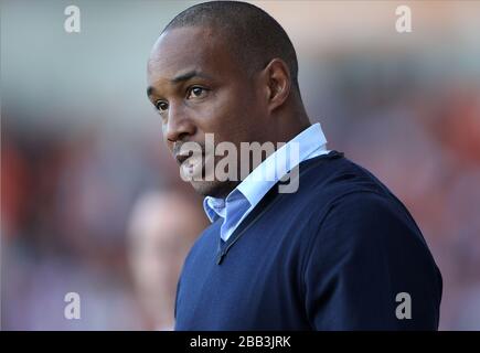 Paul Ince, le directeur de Blackpool, pendant le match contre Reading Banque D'Images