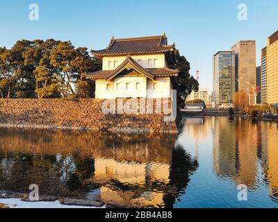 Tokyo, Japon - 23 janvier 2018 : un parc dans le quartier du Palais impérial de Tokyo Banque D'Images