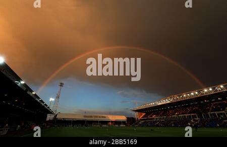 Un arc-en-ciel sur London Road la maison de Peterborough United Banque D'Images