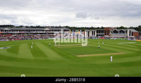 Une vision générale de l'action au cours de la deuxième journée du quatrième match test Investec Ashes à l'Emirates Durham ICG, Durham. Banque D'Images