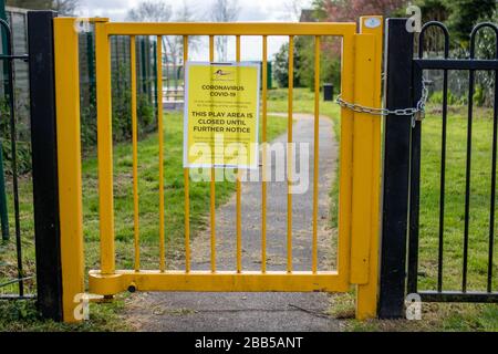 Porte de la zone de jeu verrouillée en raison de la pièce 19 Banque D'Images