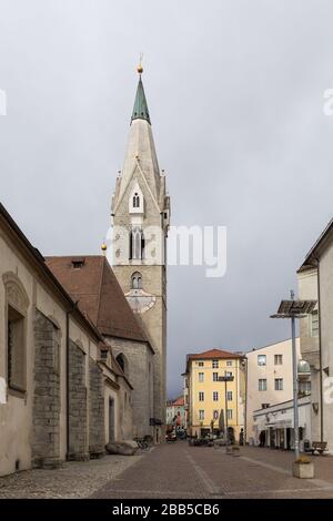 Église Saint-Michael de Bressanone/ Brixen, Tyrol du Sud, Italie Banque D'Images