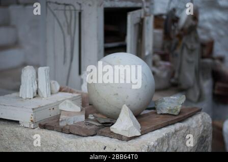 Atelier de studio Outils et travaux au Musée Barbara Hepworth et jardin de sculptures, colline Barmidi, Saint Ives TR 26 1 AD Banque D'Images