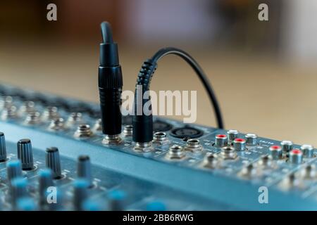 Production de musique professionnelle dans un studio d'enregistrement sonore, bureau de mixage Banque D'Images
