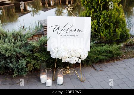 Un endroit bien frappé pour rencontrer les clients pour célébrer le mariage Banque D'Images