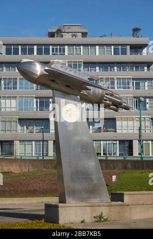 Le Centennial Rocket Ship est une sculpture en acier inoxydable et en bronze à Vancouver, en Colombie-Britannique, au Canada Banque D'Images