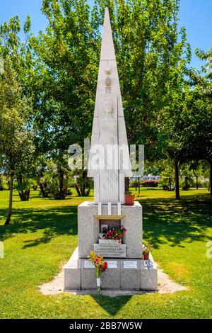 Olbia, Sardaigne / Italie - 2019/07/21: Olbia, Sardaigne / Italie - 2019/07/21: Mémorial d'Emanuela Loi - une des premières femmes de police en Italie, m Banque D'Images