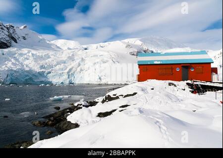 Station Argentine Almirante Brown, Paradise Bay, Antarctique. Banque D'Images