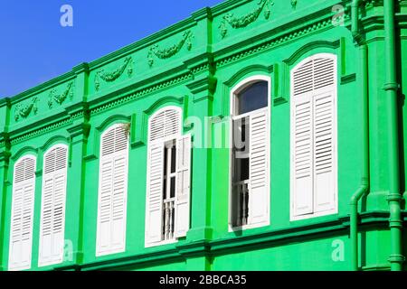 Bâtiment vert sur Veerasamy Road, Little India District, Singapour, Asie Banque D'Images