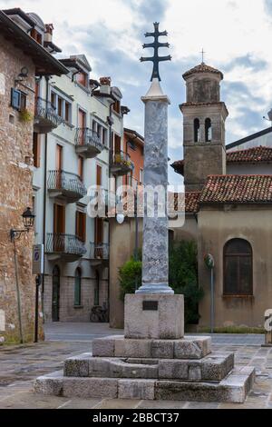 Croce Del Patriarcato Gradese, Campo Dei Patriarchi, Grado, Friuli-Venezia-Giulia, Italie Banque D'Images