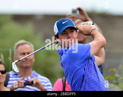 Le Rory McIlroy de l'Irlande du Nord a été le troisième jour d'entraînement du quatrième jour du championnat Open 2013 au club de golf de Muirfield, East Lothian Banque D'Images