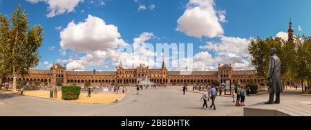 Plaza de España. Séville, Espagne. 14 octobre 2019. La Plaza de España, conçue par Aníbal González. Banque D'Images