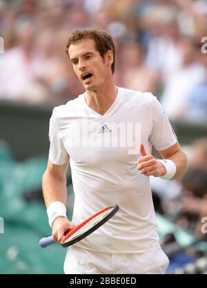 Andy Murray, de Grande-Bretagne, réagit dans son match contre Jerzy Janowicz, de Pologne Banque D'Images