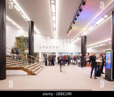 Le foyer d'Arnhem. Fairfield Halls, Croydon, Royaume-Uni. Architecte: MICA, 2019. Banque D'Images