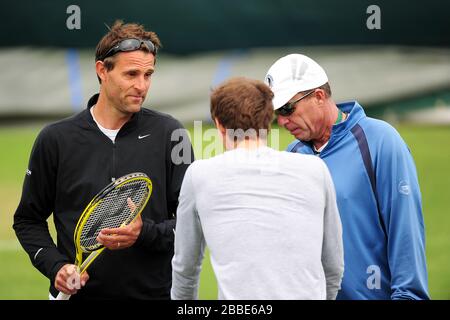 (De gauche à droite) Andy Murray et Ivan Lendl de Grande-Bretagne, entraîneur d'Andy Murray de Grande-Bretagne. Banque D'Images