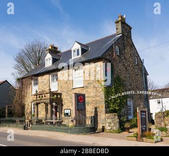 Extérieur de l'hôtel et restaurant Llys Meddyg à Newport, Pembrokeshire. Pays de Galles. ROYAUME-UNI Banque D'Images